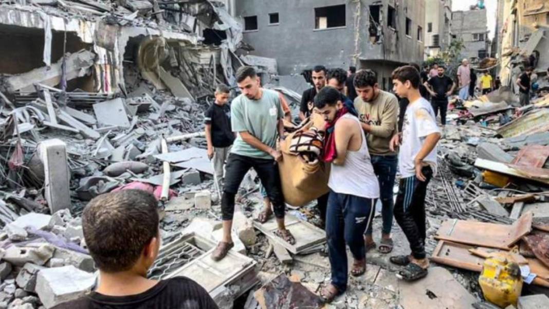 Gazze'de 'insanlık' öldü! Katliamın 38. gününden acı kareler... 8